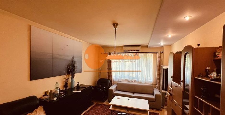 Apartament cu 3 cameer Pacii-Apusului - Poză 9
