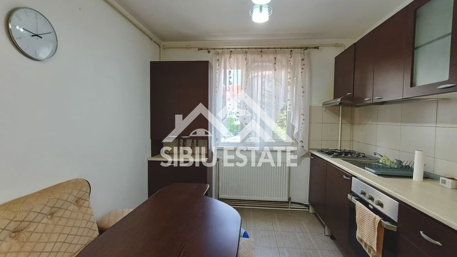 Apartament 3 camere, de închiriat ,Vasile Milea, Sibiu - Poză 4