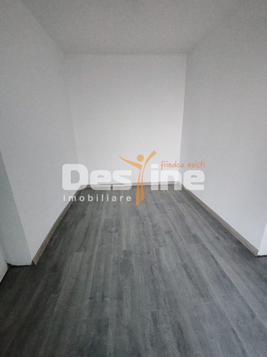 Imobil compus din casa si 1800mp teren in Suburbia Brodoc, judet Vaslui - Poză 5