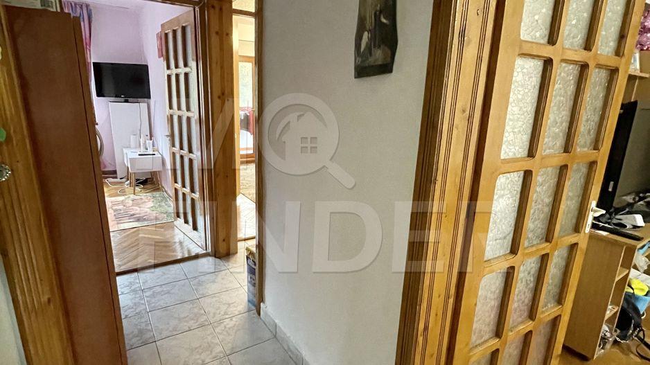 Vanzare apartament 3 camere, decomandat, Plopilor - Poză 11