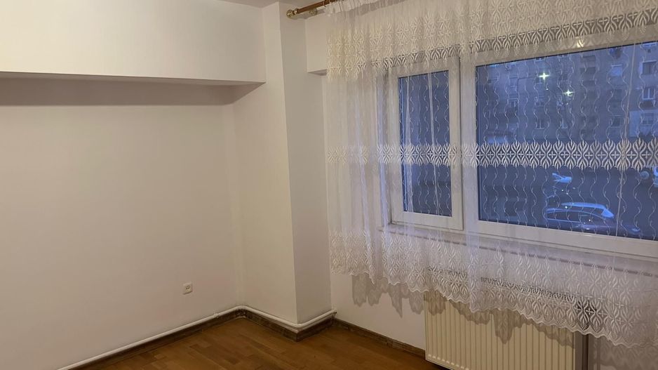 ageuropa.ro vinde apt. cu 4 cam. RENOVAT, 106mp, etaj 1 în zona SOARELUI. - Poză 5