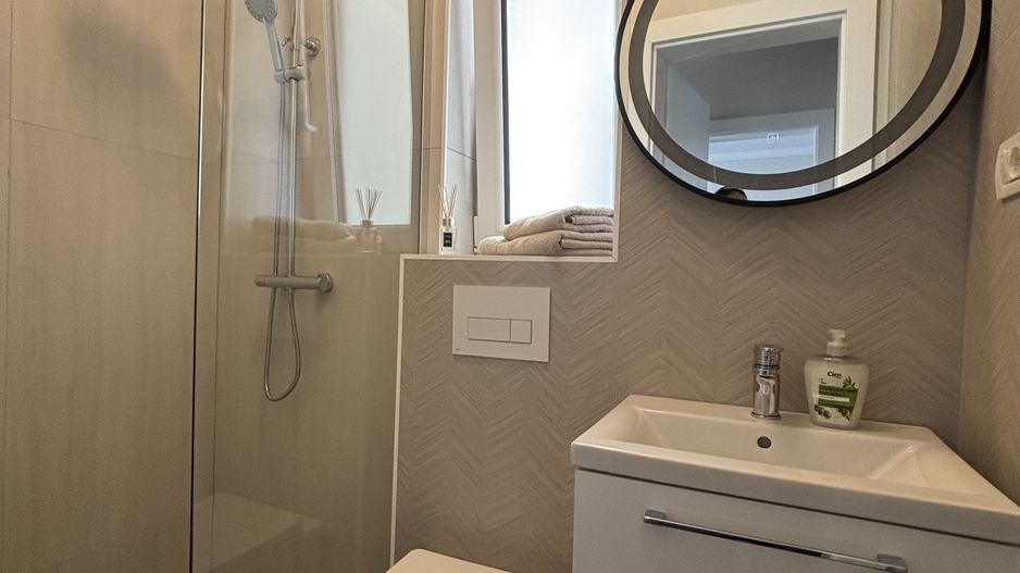 Lux și calitate în Mosnita Noua - Poză 16