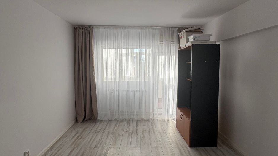 Apartament cu 3 camere - Centrală proprie- Drumul Taberei - Mall Plaza - Poză 1