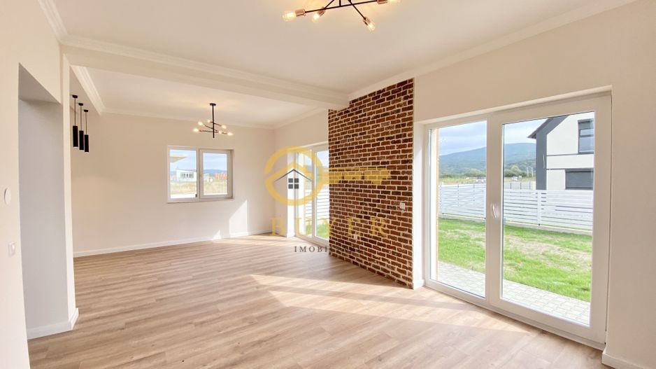 Casa intabulata, finisata LA CHEIE- Talmaciu, zona cu peisaj superb - Poză 1