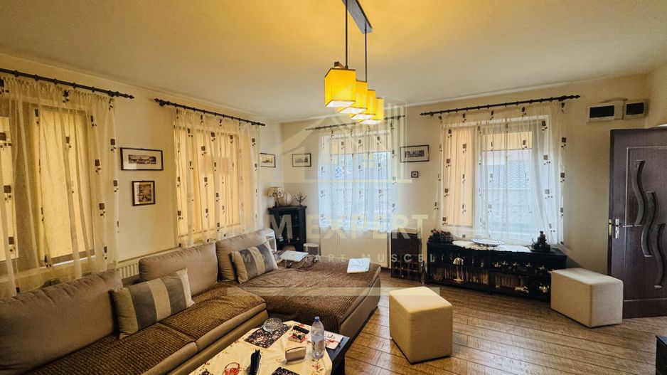 CASĂ 3 CAMERE TEREN 512 MP CAMPULUNG - Poză 3