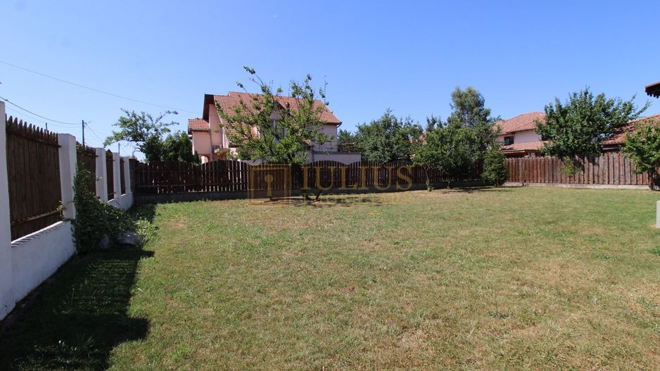 apartament la curte, 2 băi, loc de parcare, zona linistita, dressing - Poză 13