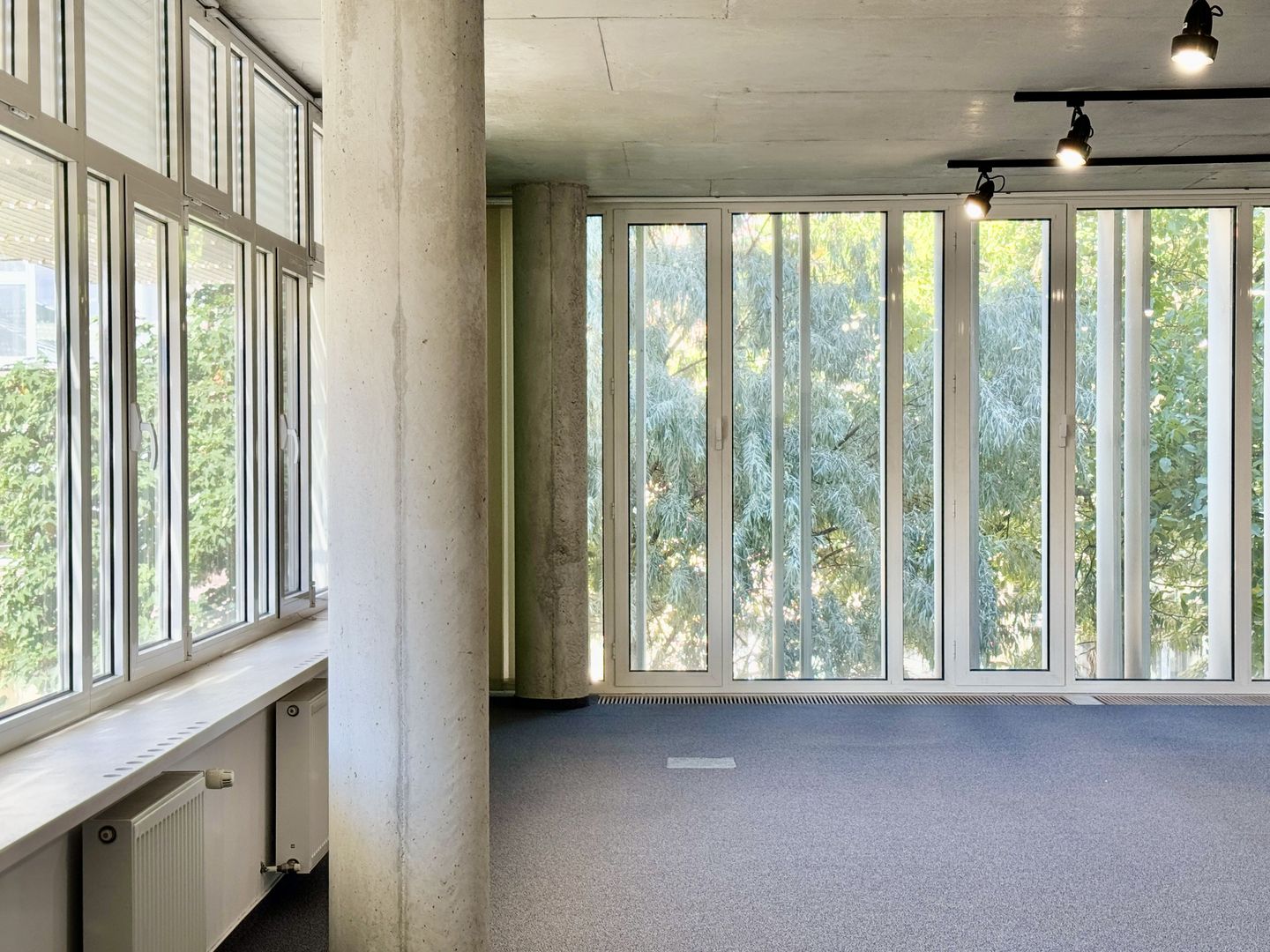 Clădire de birouri în zona Centrală - Poză 14