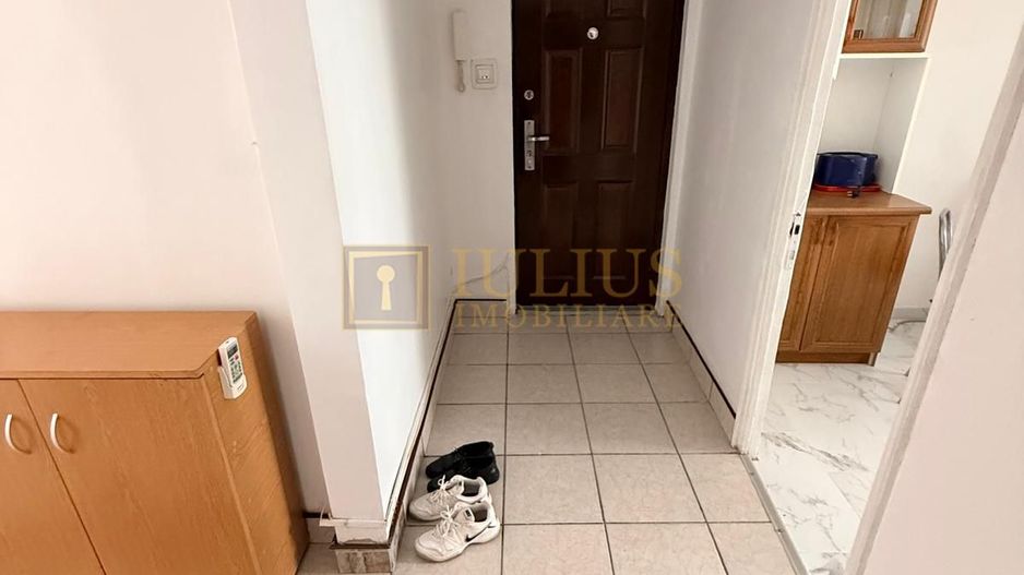 3 camere, situat in Complexul Studentesc, studenti, centrala proprie. - Poză 17