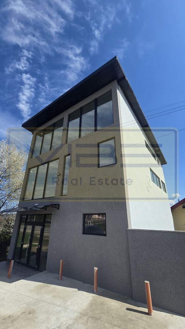 Spatiu 240mp Showroom / Magazin Industrial / Piese etc - Poză 1