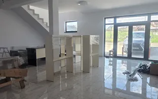 Spatiu 240mp Showroom / Magazin Industrial / Piese etc - Poză 16