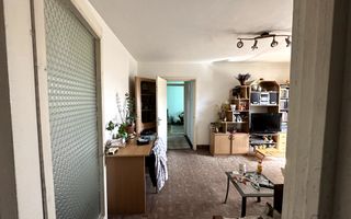 Apartament 3 camere, 2 bai, etaj intermediar, Dambovita - Poză 7
