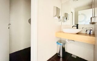 Un sediu care inspiră încredere, în inima Timișoarei - Poză 21