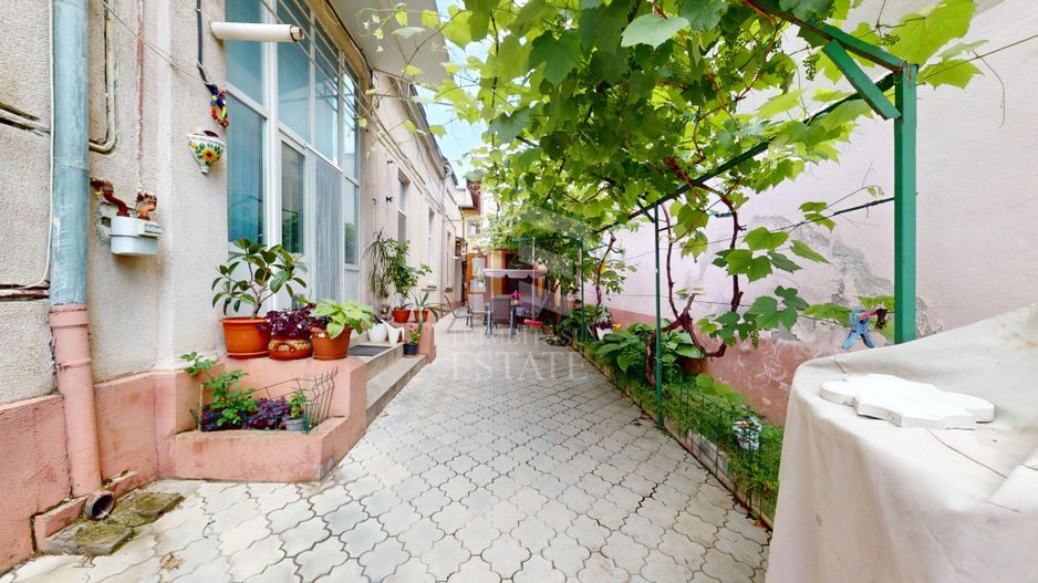 Universitate - Praporgescu | Imobil/Casa SIngur Curte | 250 mp utili - Poză 1