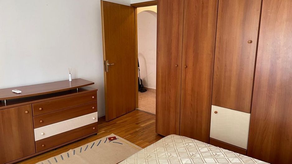 De inchiriat apartament 2 camere zona Nerva Traian - Poză 3