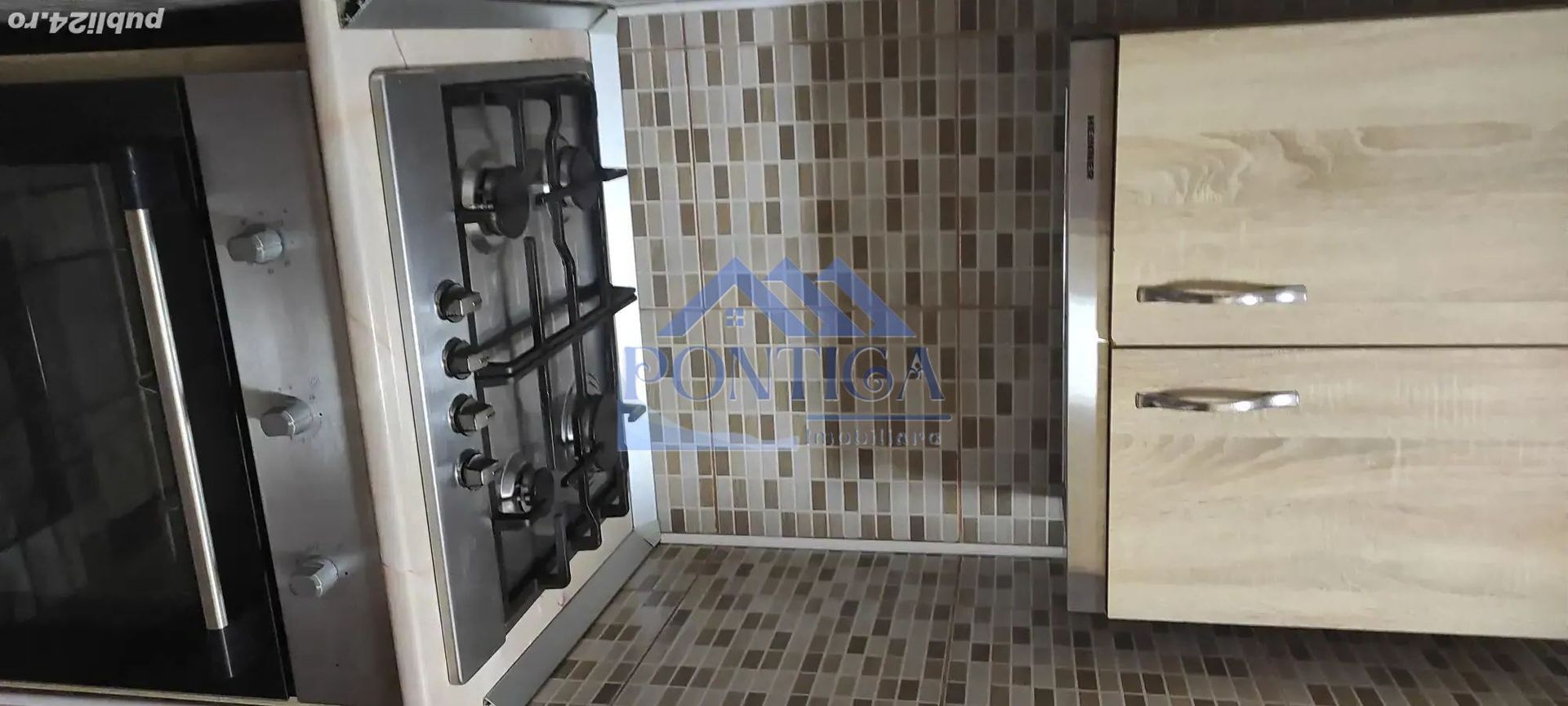 Garsonieră Decomandată, 41 mp, Vedere la Mare și Port – Zonă Gara - Poză 8