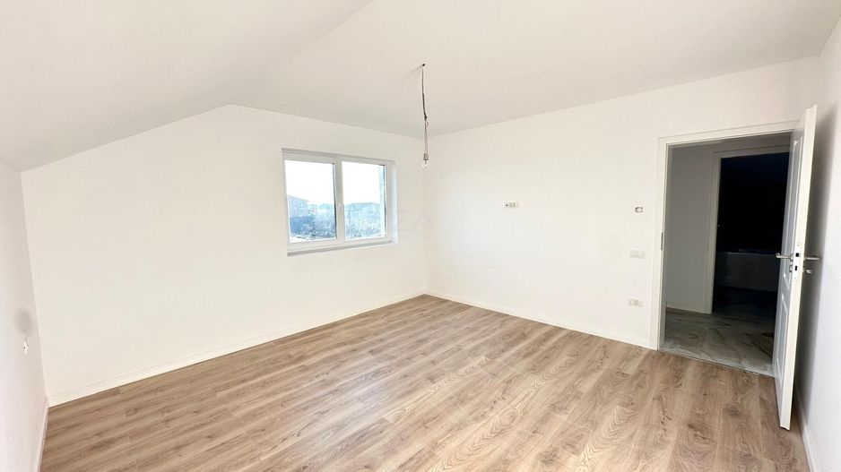 COMISION 0! Finalizat - toate utilitatile. 3 dormitoare. Drum pavat. - Poză 11