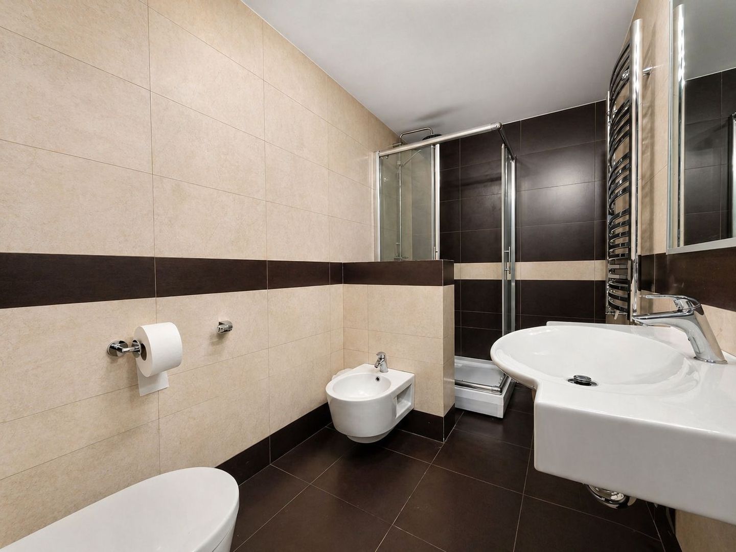 Apartament 4 camere de inchiriat piscina Iancu Nicolae - Poză 9