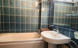 De vanzare apartament 4 camere Crangasi - Poză 12