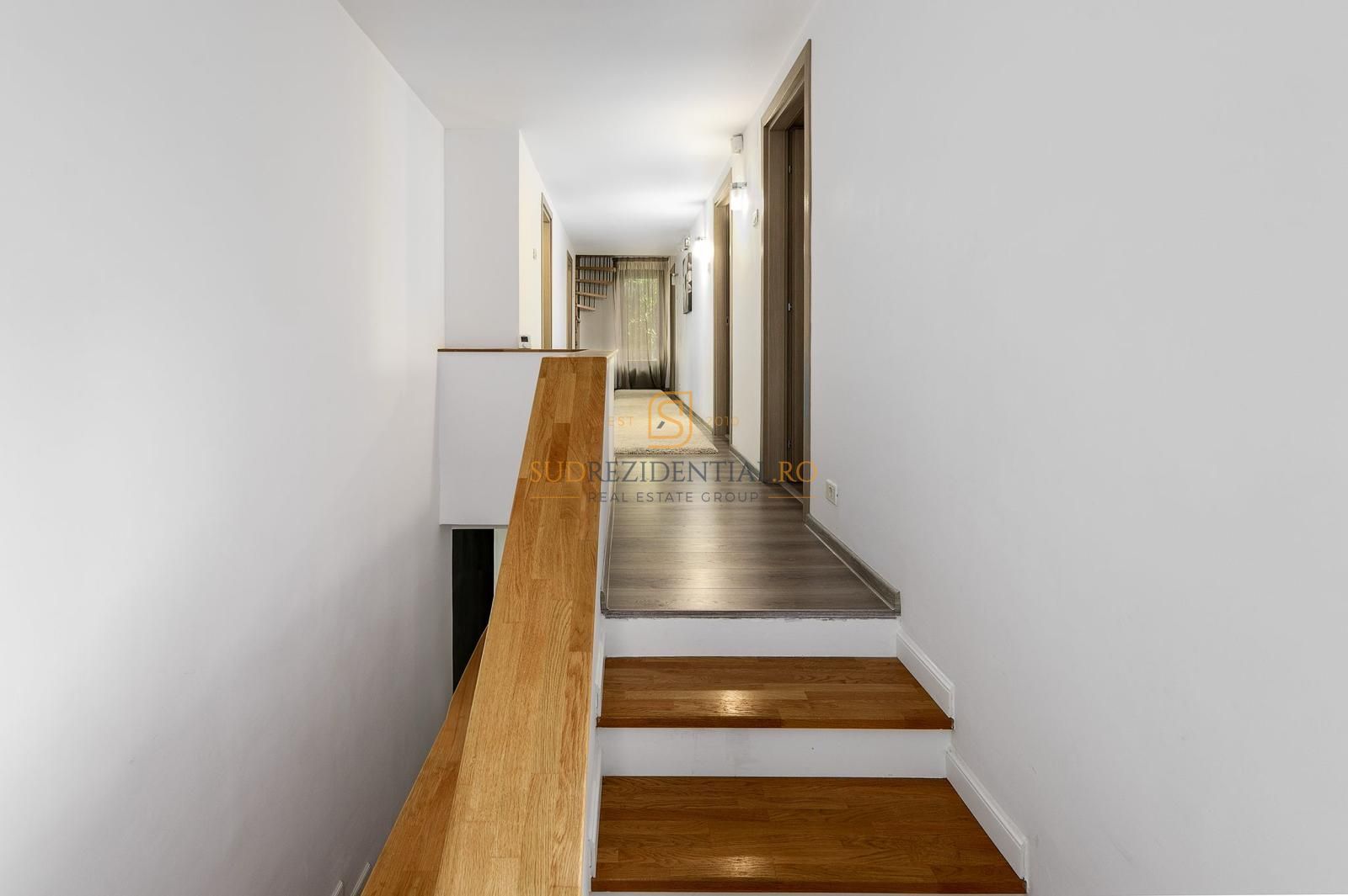 Proprietate premium pe Lacul Snagov – Vila individuala cu piscina - Poză 17