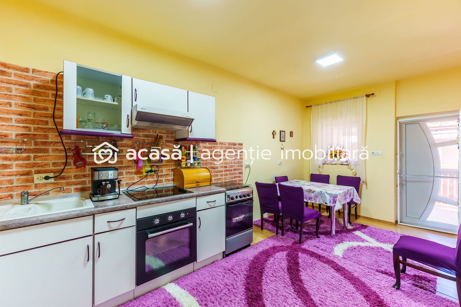 Casă cu grădina în Curtici - Poză 8