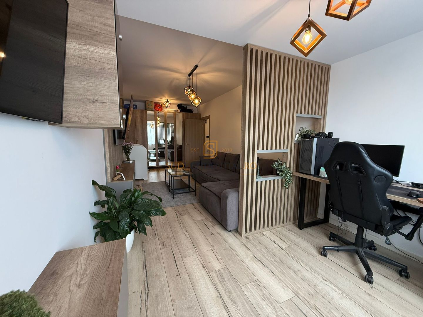 Apartament 2 camere, decomandat,70.6 mp, mobilat, zona Bd. Brancoveanu - Poză 3