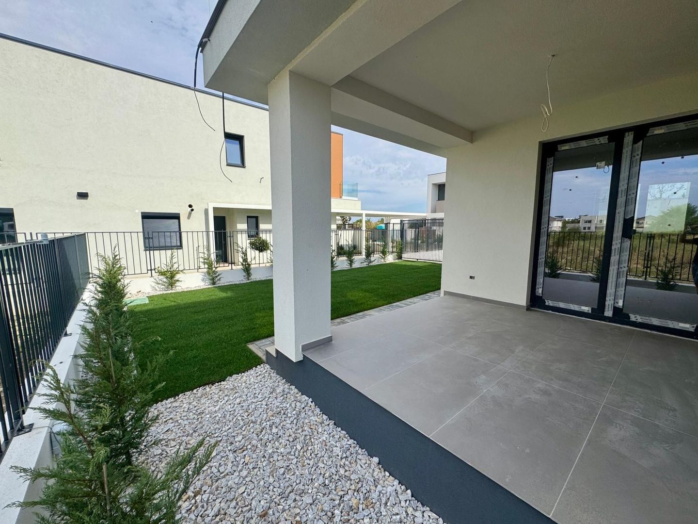 Calitate si spatiu generos! Duplex cu 5 camere - Poză 23