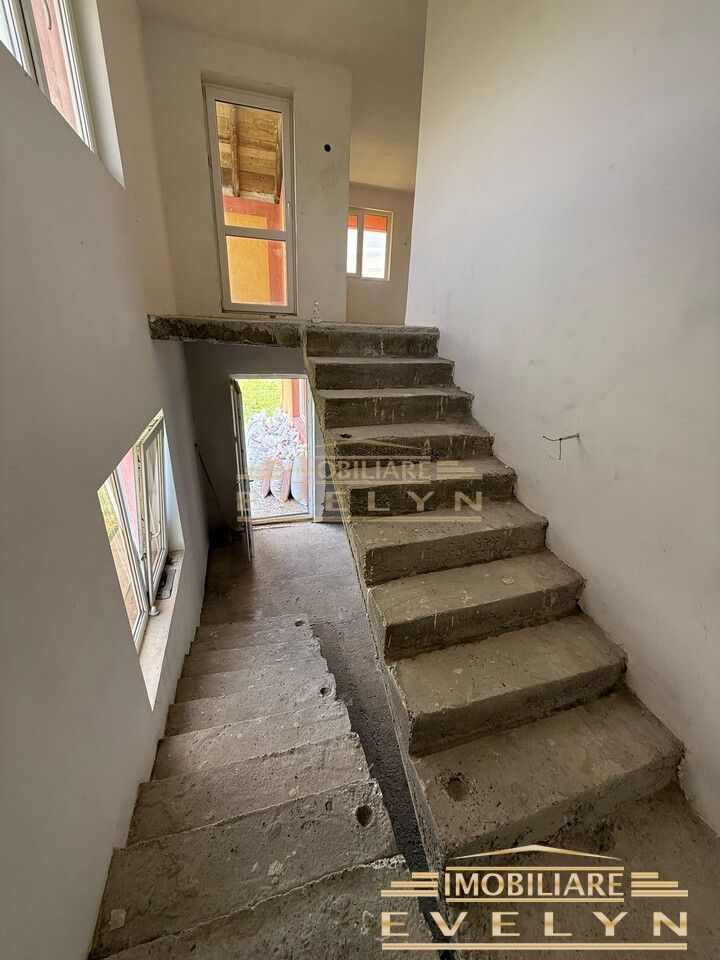 De vânzare casa P+M în Brehuiesti, pozitionata la strada principala - Poză 10
