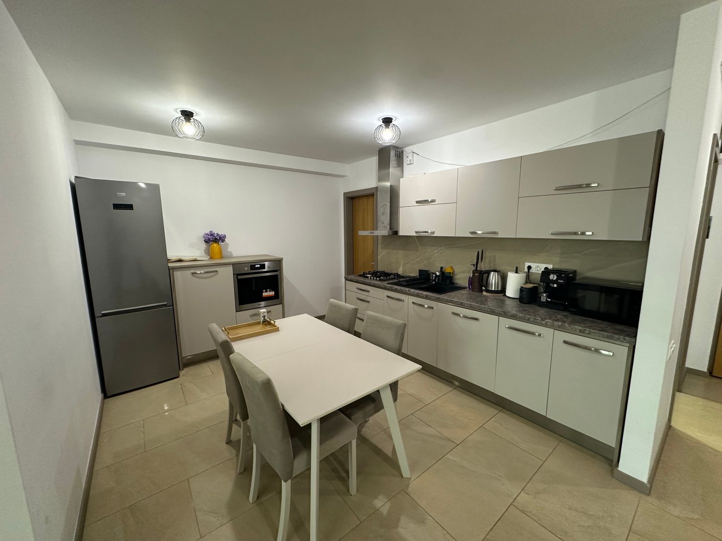Apartament bloc nou 3 camere - parcare subterana - Poză 15