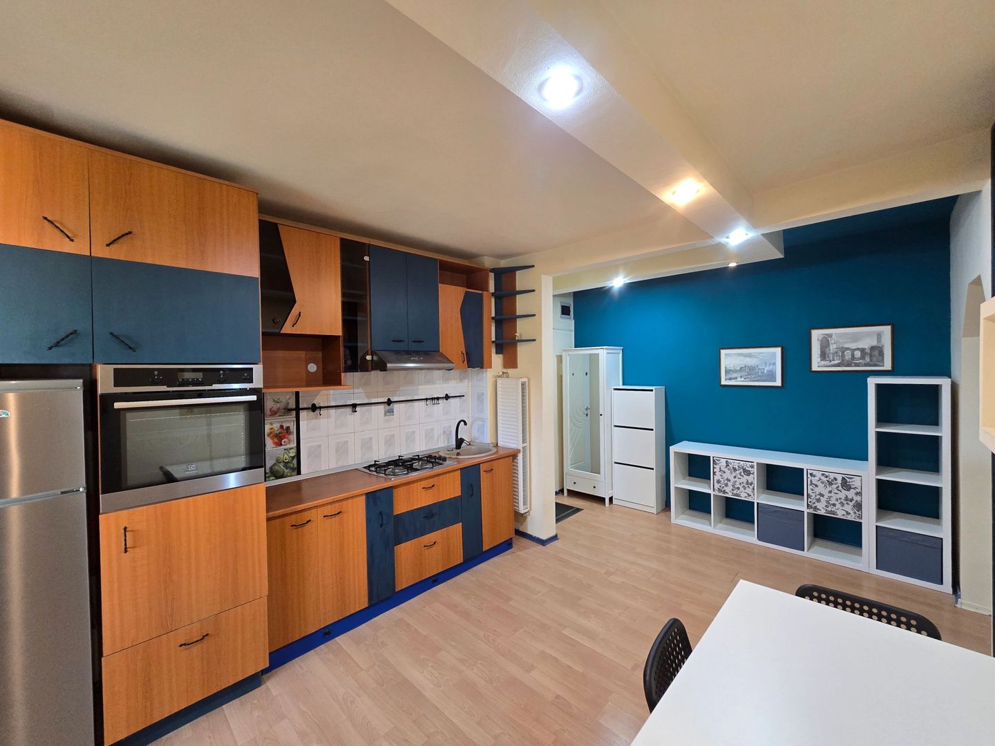 Apartament 2 Camere, Zona Circumvalatiunii, Etaj 4, Mobilat si Utilat - Poză 3