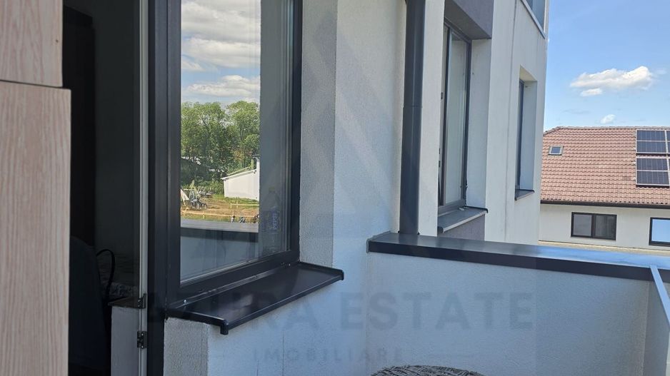 Apartament 3 camere 54 mp utili balcon si parcare privata Selimbar - Poză 12