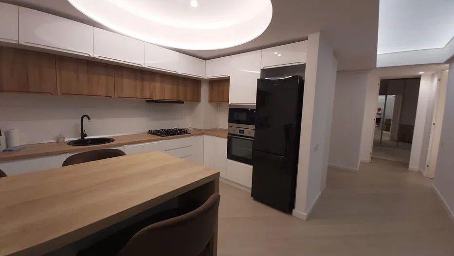 Prima închiriere – Apartament modern 3 camere Cortina North - Poză 5