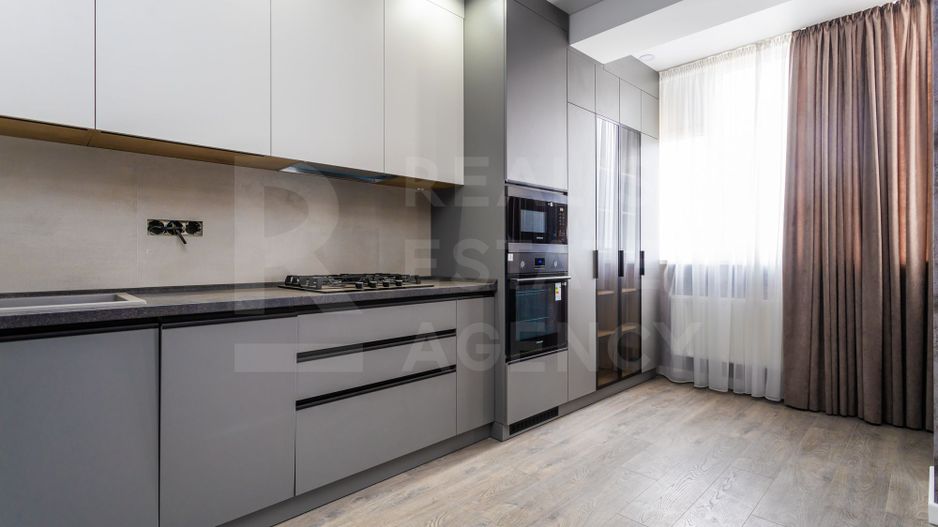 Vânzare, apartament, 1 cameră + living, strada Ialoveni, Centru - Poză 1