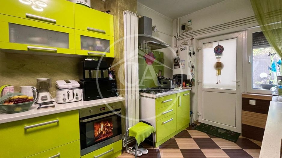 Apartament cu 3 camere la curte comuna de vanzare, Orasul Nou, Oradea - Poză 10