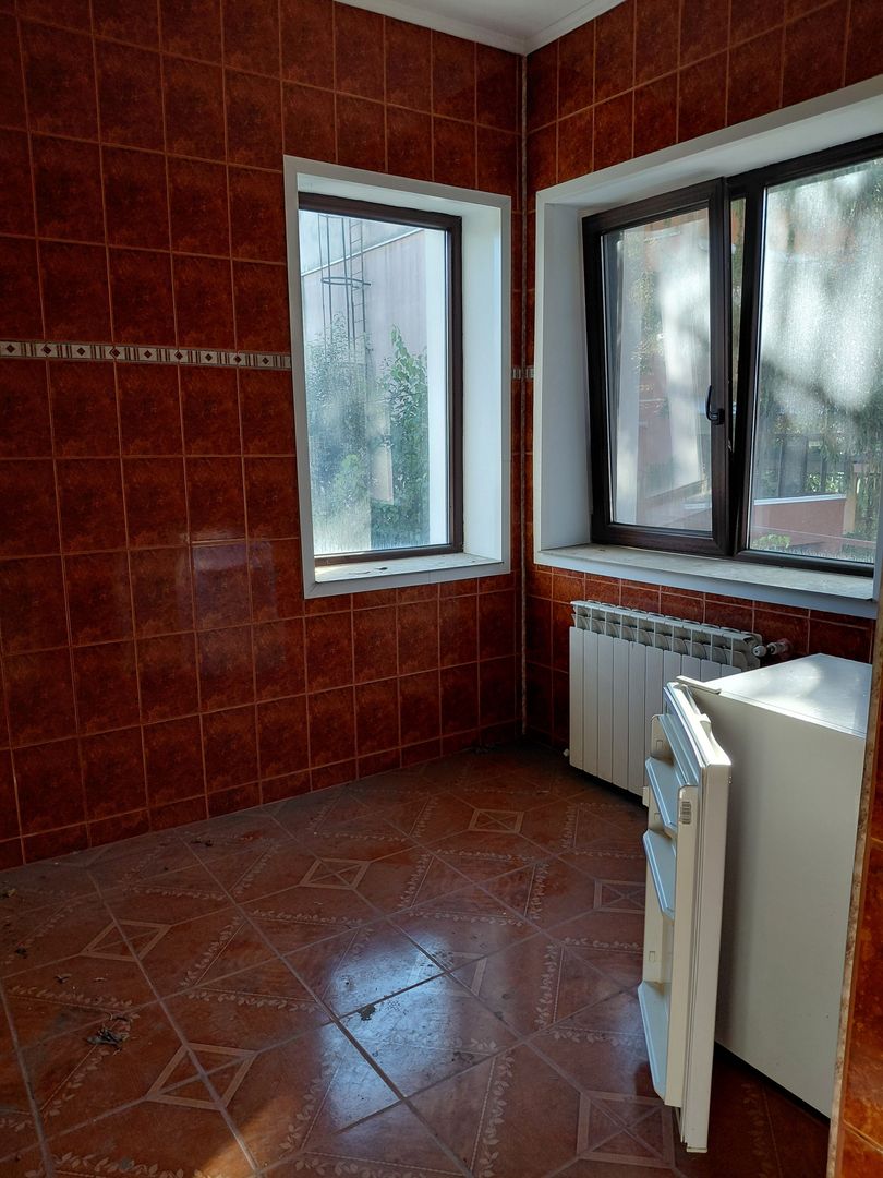 De vânzare – Casă D+P+2E+M în zona ultracentrală ideala pentru afacerea ta! - Poză 35