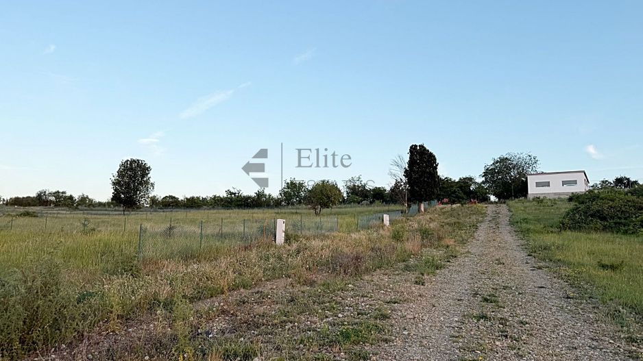 Teren intravilan 1.433 mp de vanzare Oradea | Panorama superba - Poză 2
