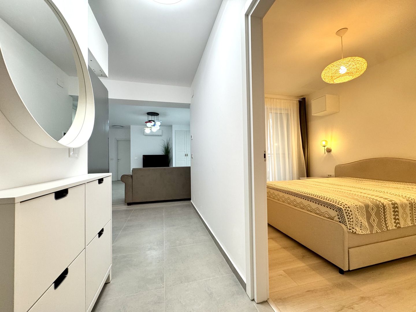 3 camere modern, vedere panormica spre pădurea verde, zona Lipovei - Poză 9