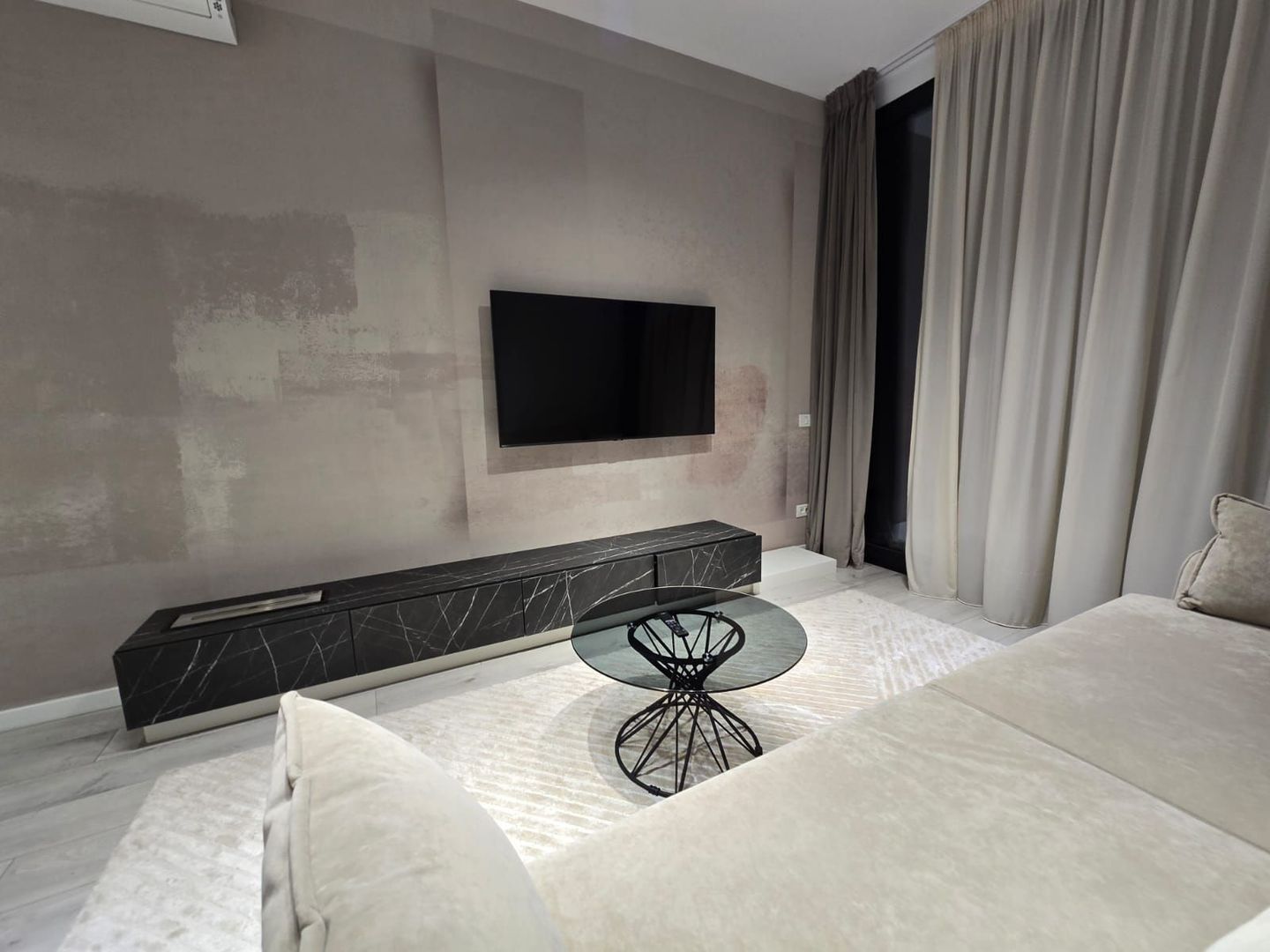 Apartament elegant 3 camere Win Herastrau - Poză 4