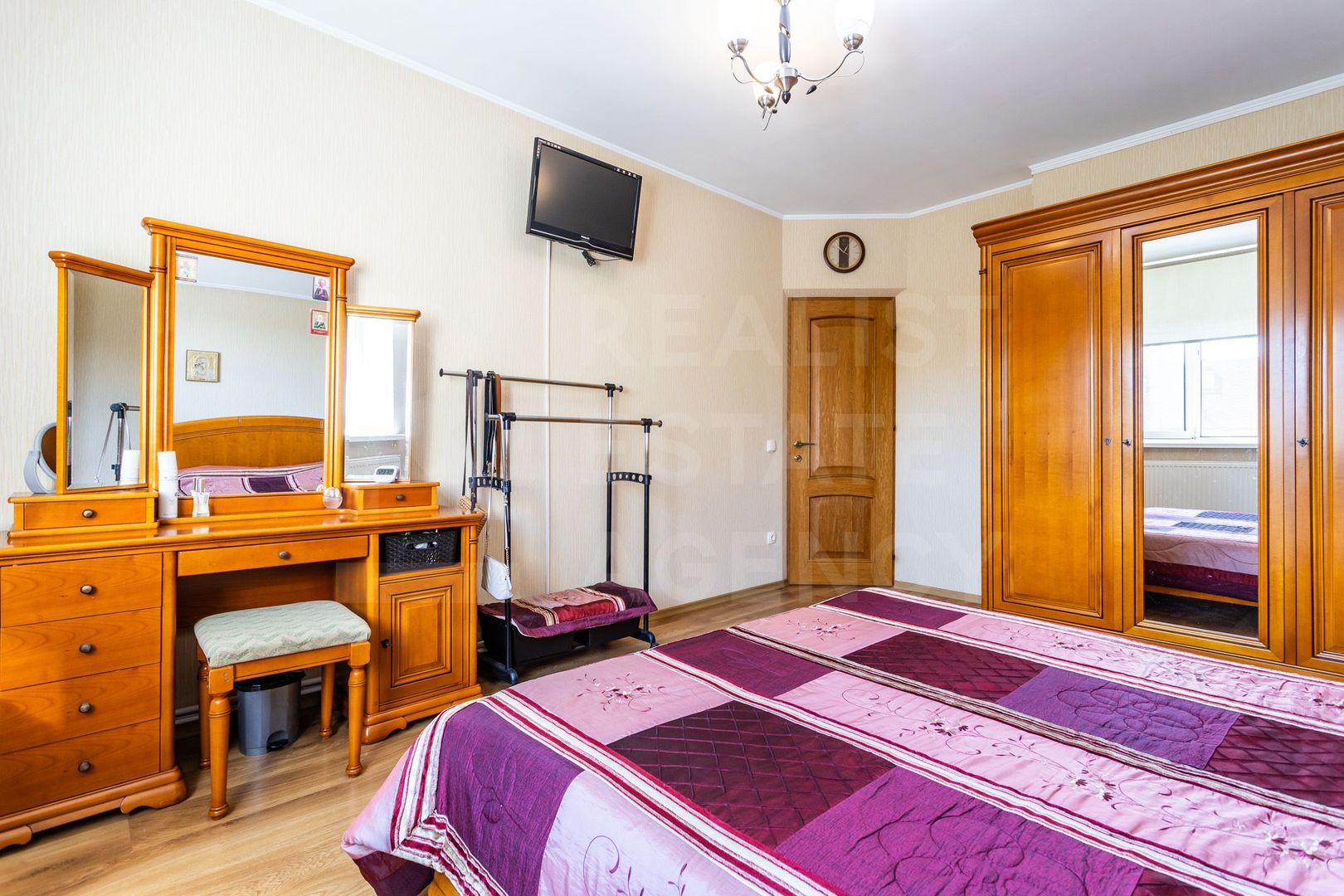 Vânzare, casă, 5 camere, str. Gura Văii, sect. Riscani - Poză 16