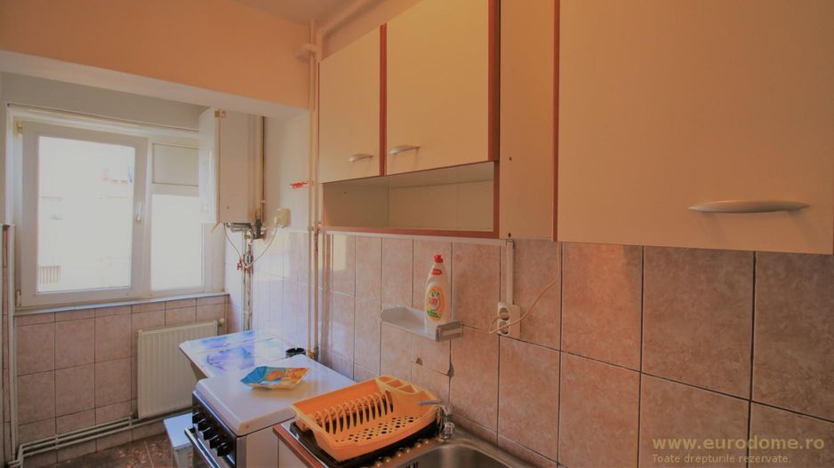 Exclusivitate - garsoniera, zugravită, centrală proprie - Poză 7