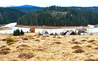 TEREN CU VEDERE LA LAC, 5959 MP Statiunea Turistica Montana BELIS-CLUJ - Poză 1