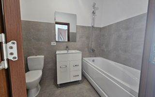 Apartament spațios 4 camere, 2 băi, balcon generos –Pacurari - Poză 12