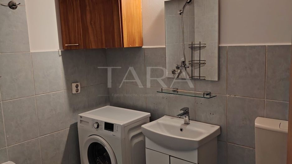 Apartament 37 mp, etaj 3/4, mobilat și utilat complet, 2 parcari. - Poză 7