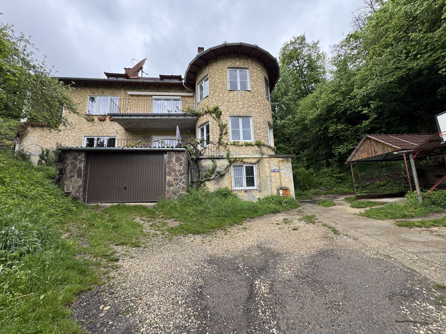 Apartament cu vedere spre Tâmpa, liniște și natură, în Centrul Istoric al Brașov - Poză 27