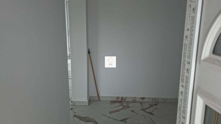 Casa 4 camere Crevedia - Poză 25