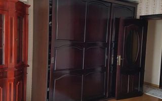 Casa , P+1+teren, 700 mp,zona Calea Nationala ,pret 320000 Euro Negociabil - Poză 8