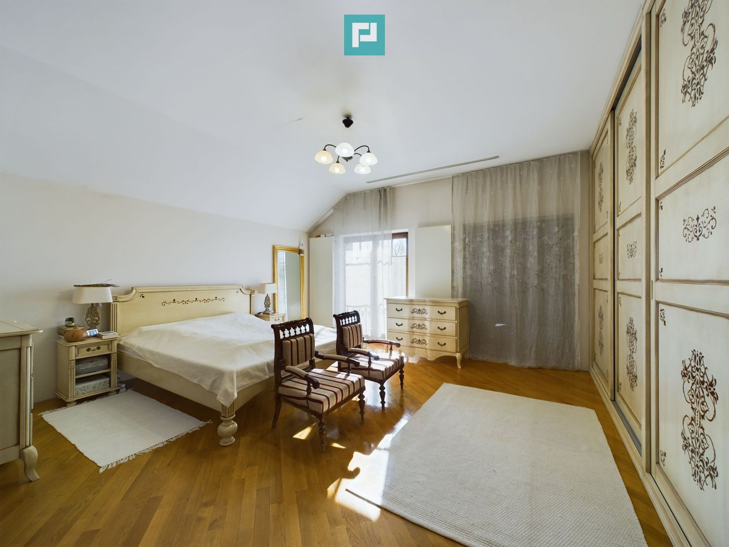 Vilă/casă cu 6 camere 400mp în Dumbrăvița - Poză 11