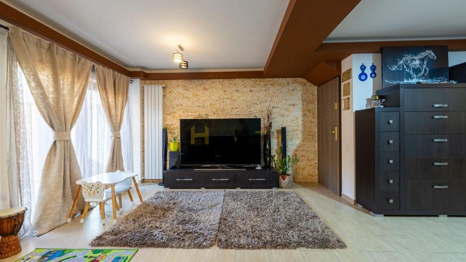 Vila Duplex cu 5 camere langa metrou Dimitrie Leonida - Poză 2