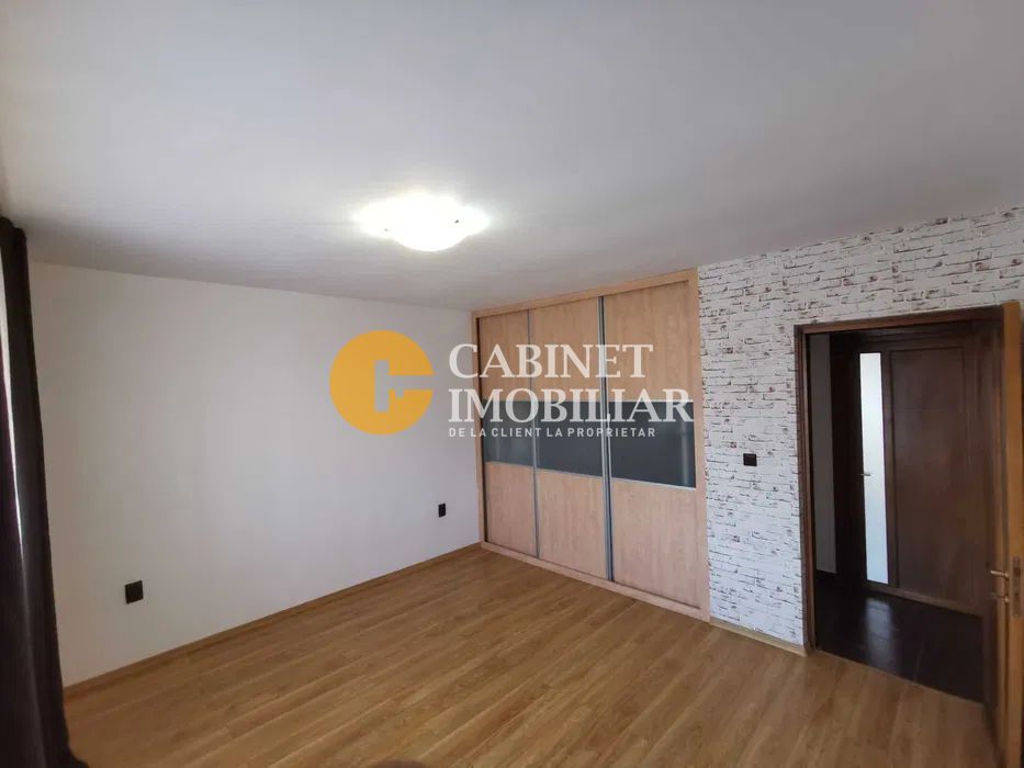 VISANI - 3 CAMERE DECOMANDAT - ETAJUL 1  + 2 LOCURI PARCARE - Poză 4