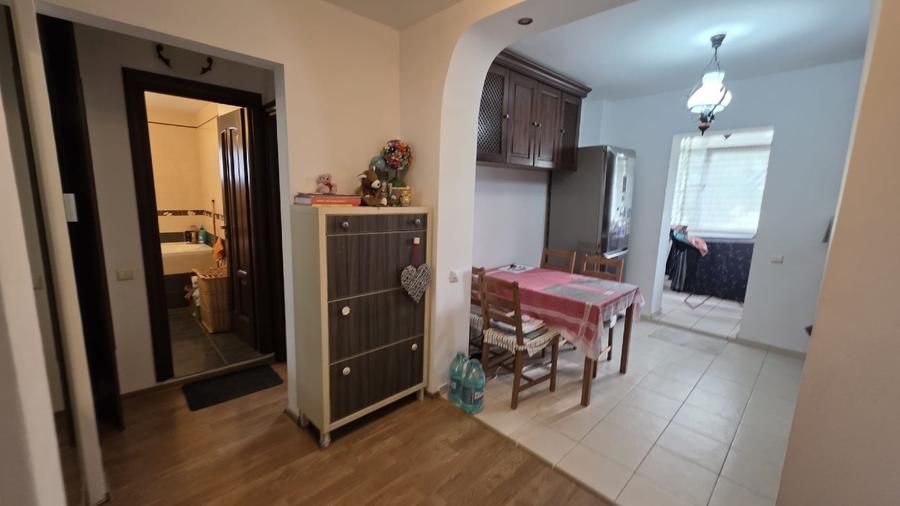 Apartament 2 camere de vânzare, Aviatiei, etaj 3/4, loc parcare inclus - Poză 7