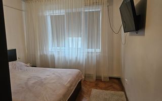 Apartament cu 3 camere, mobilat si utilat - Piata Centrala - Poză 12